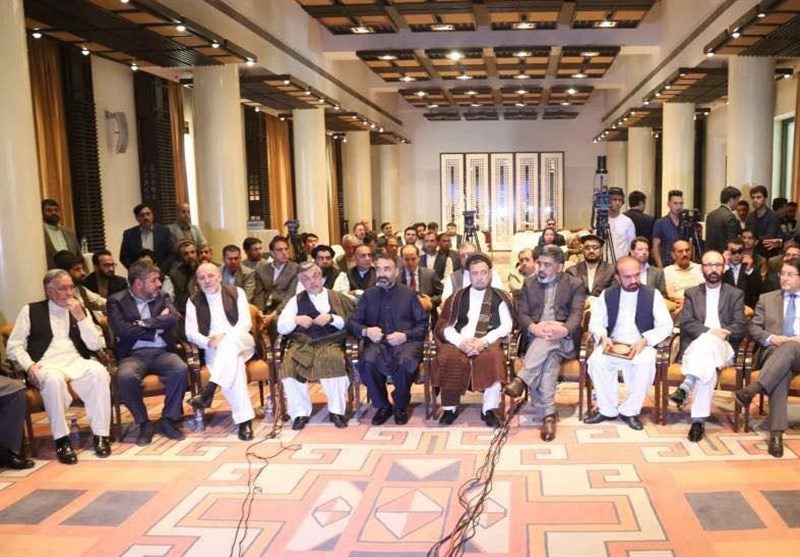 احزاب سیاسی افغانستان: در صورت عدم استفاده از فناوری بیومتریک نتایج انتخابات پارلمانی را نمی‌پذیریم