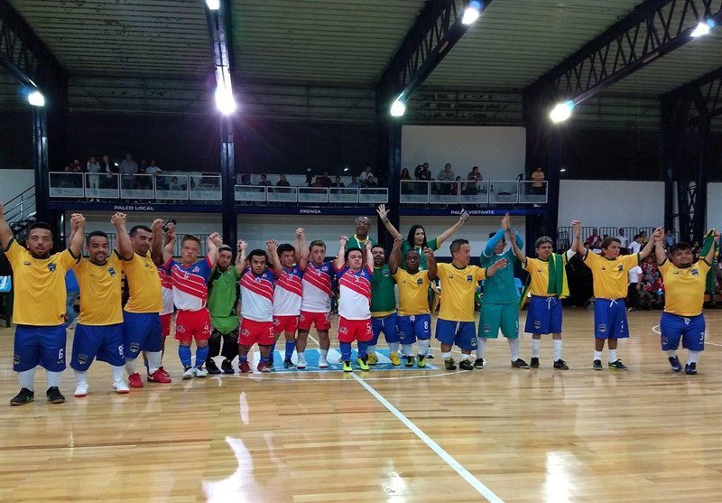 فوتبال جهان | قهرمانی پاراگوئه در جام ملت‌های کوتاه قامتان آمریکا با ستایس لیونل مسی