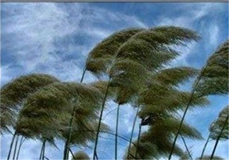 وزش باد شدید در لرستان؛ دمای هوای استان کاهش می‌یابد