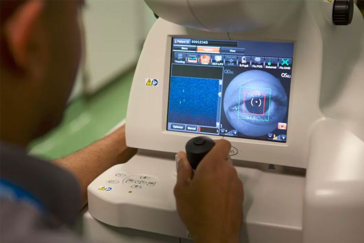 هوش مصنوعی دیپ مایند توانایی تشخیص بیماری‌های چشمی را دارد