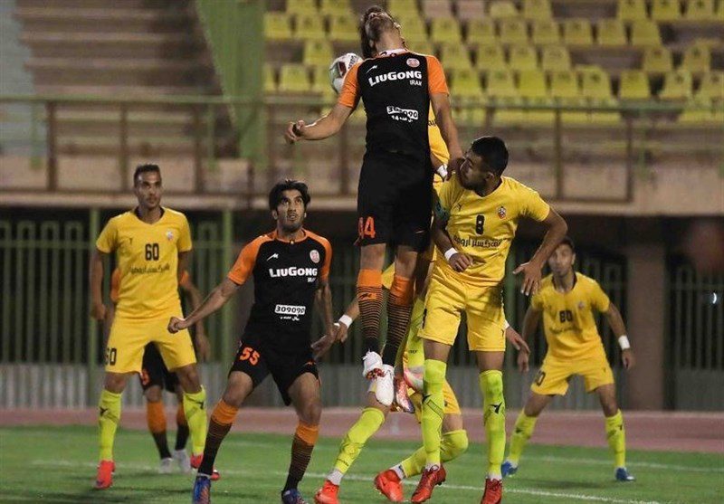 جام حذفی فوتبال| پیروزی یک نیمه‌ای مس کرمان مقابل سیراف کنگان