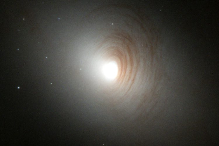 کهکشانی دوردست، چیزهای جدیدی در مورد جهان می‌گوید