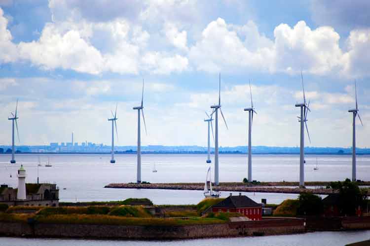 دانمارک رکورد خود در زمینه انرژی بادی را دوباره شکست