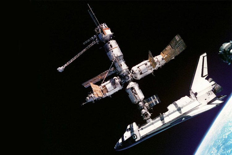 افسانه میر؛ اولین ایستگاه فضایی ماژولار بشر چگونه ساخته شد؟