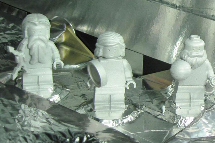 فضاپیمای جونو که وارد مدار مشتری شده حامل چند عروسک لگو است