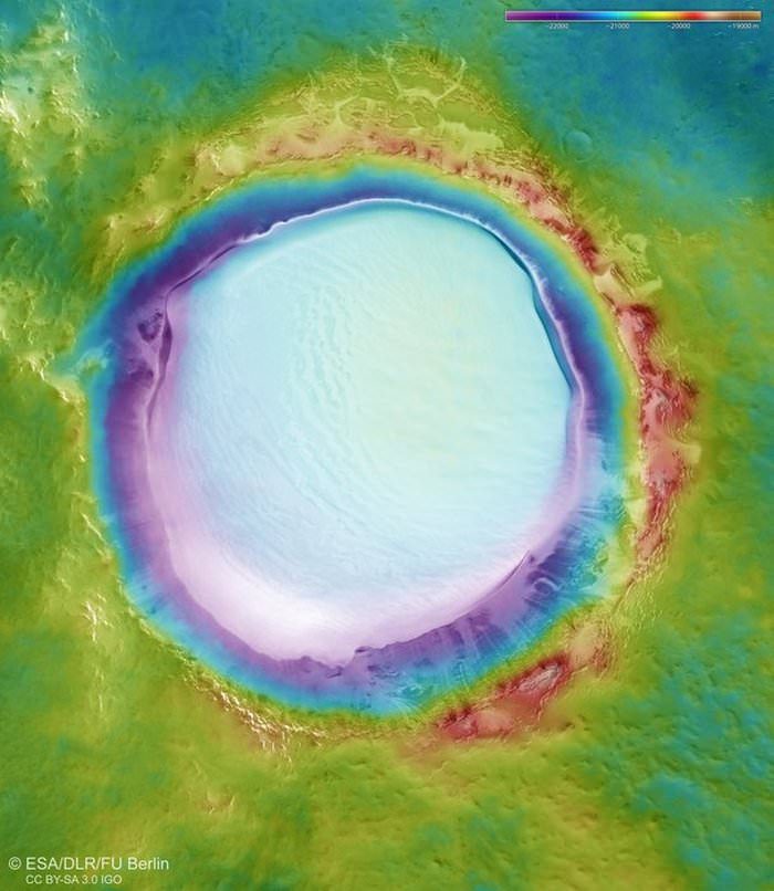 حفره یخ مریخ / Korolev crater