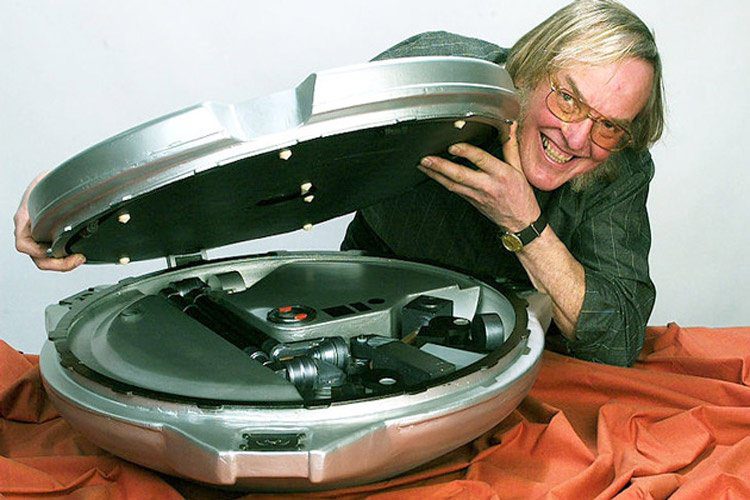 Colin Pillinger مدیر پروژه مریخ نورد بریتانیا در سن 70 سالگی درگذشت