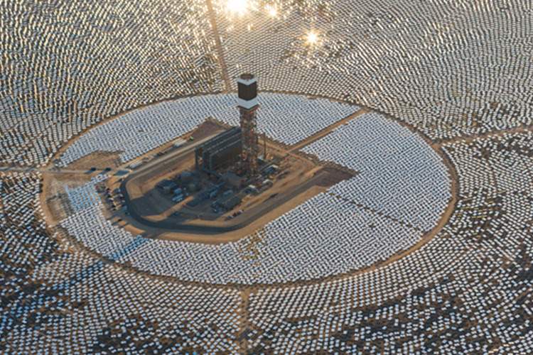 بزرگ‌ترین نیروگاه خورشیدی حرارتی دنیا در کالیفرنیا راه‌اندازی شد