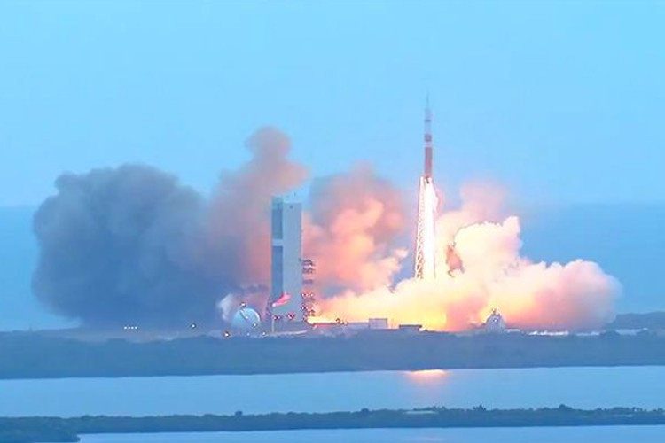 سفر انسان به مریخ جدی می‌شود؛ اولین پرتاب موفقیت آمیز فضاپیمای Orion ناسا