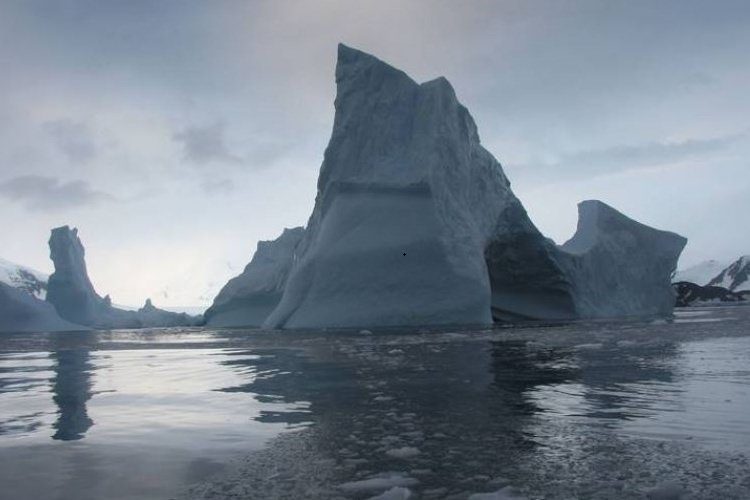 ناسا: کوه یخ لارسن در طول 10 سال کاملا ذوب می‌ شود