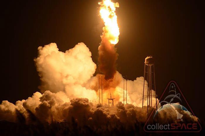 antares-rocket-explosion-1