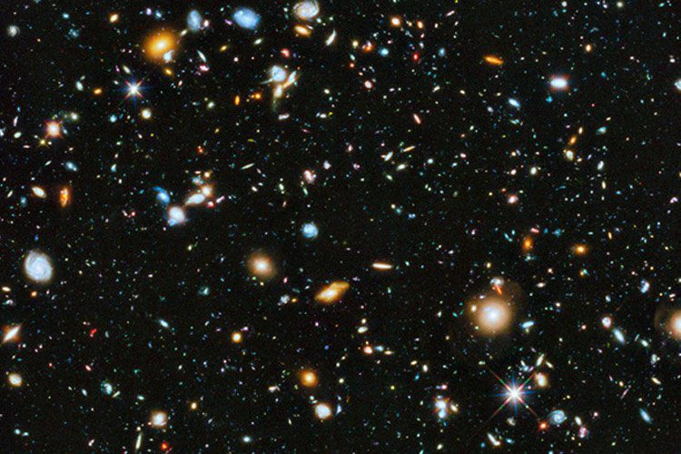 نیمی از ستارگان در فضای بین کهکشان‌ها قرار دارند