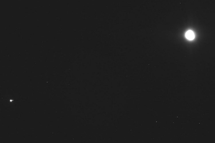 تصویری شگفت‌انگیز از سیارک بنو، زمین و ماه در یک قاب