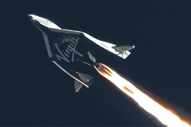 با SpaceShipTwo سفینه‌ای که قرار است توریست‌ها را به گردش فضایی ببرد آشنا شوید