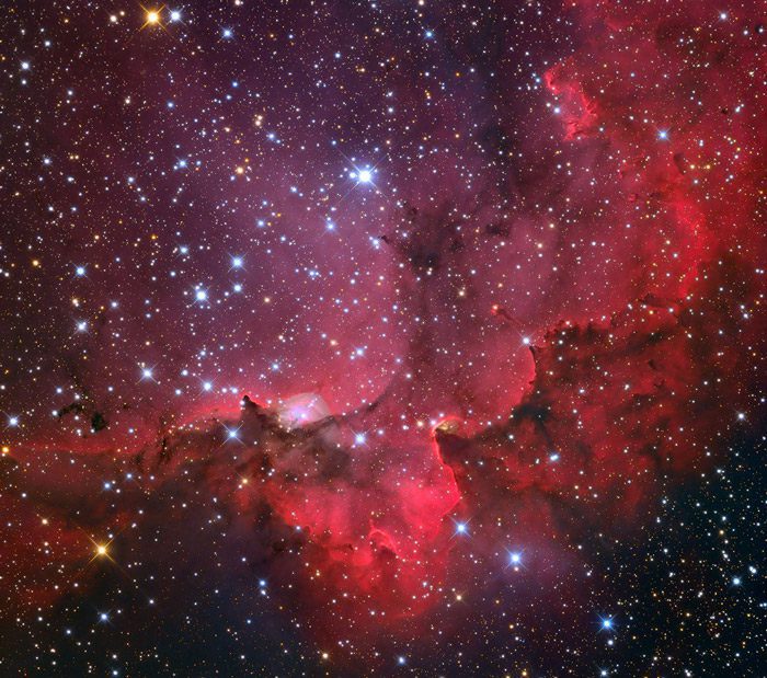 spooky-space-photos-halloween-wizard-nebula