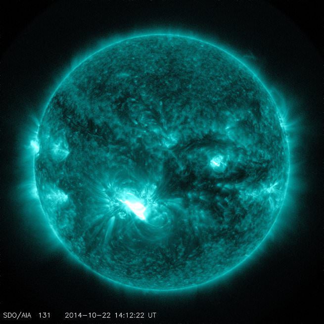 x-class-solar-flare-sdo